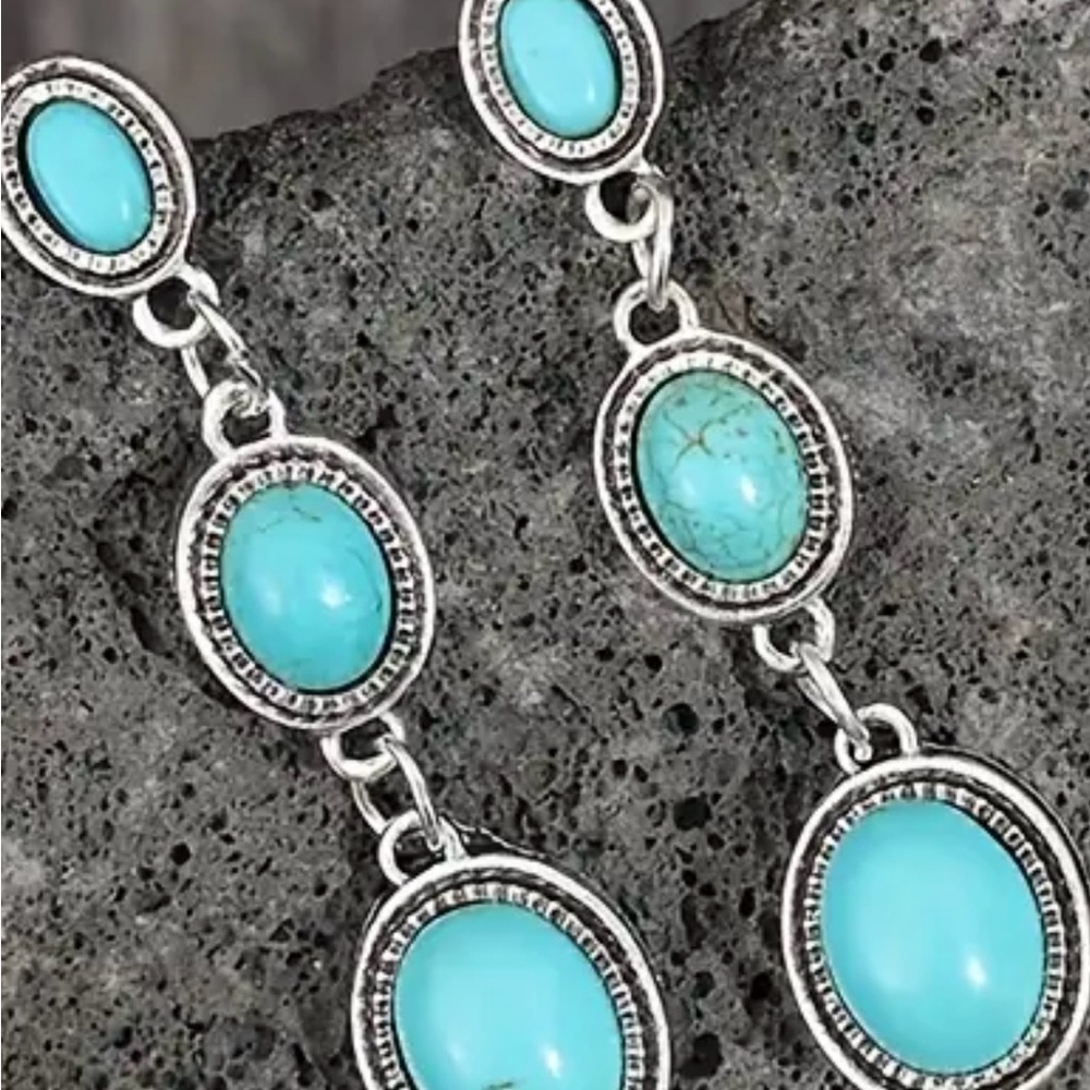 Turquoise and Silver Women's Jewelry Set